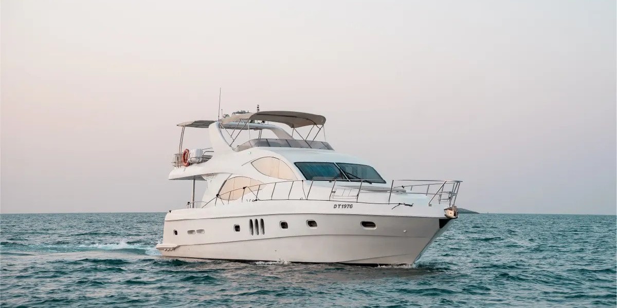 Explore the Best Experiences for Boat Hire in Dubai