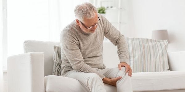 Joint Pain in Old Age: Causes, Common Problems, and Care Tips for the Elderly | by Prakashhospitalgreaternoida | May, 2025 | Medium